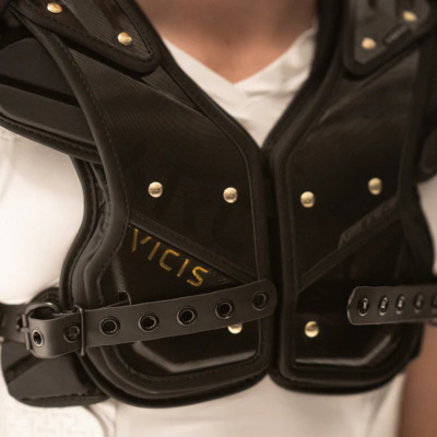 VICIS ショルダーパッド ARC_V1 VARSITY TRENCH（バックプレート