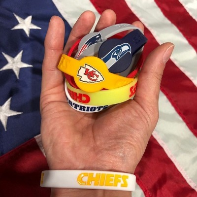 アミンコ NFL シリコンブレスレット（4本パック） チーフス│アメフト